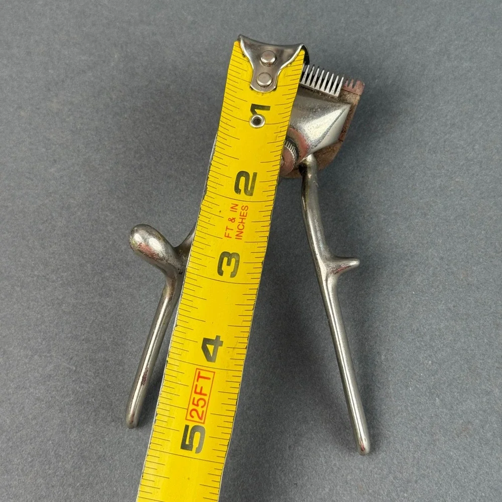 Vintage Manual Hand Hair Clippers Size 000 Silver Metal Barber Tool